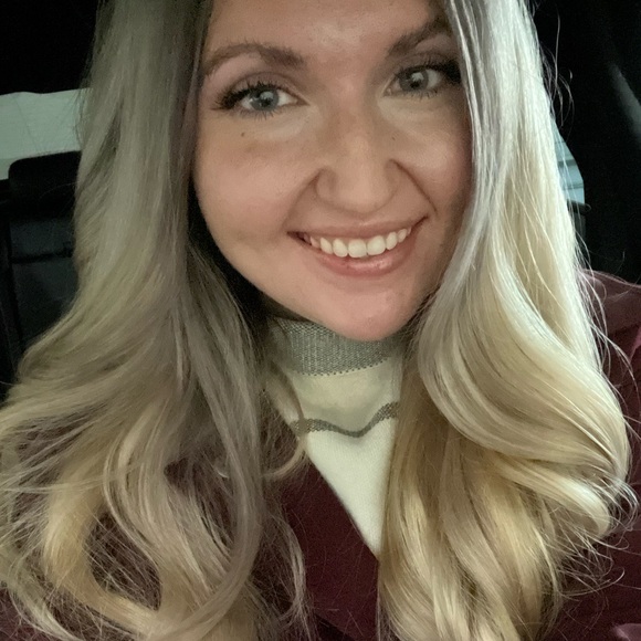 Meet your Posher, Kaitlin - Picture 1 of 1